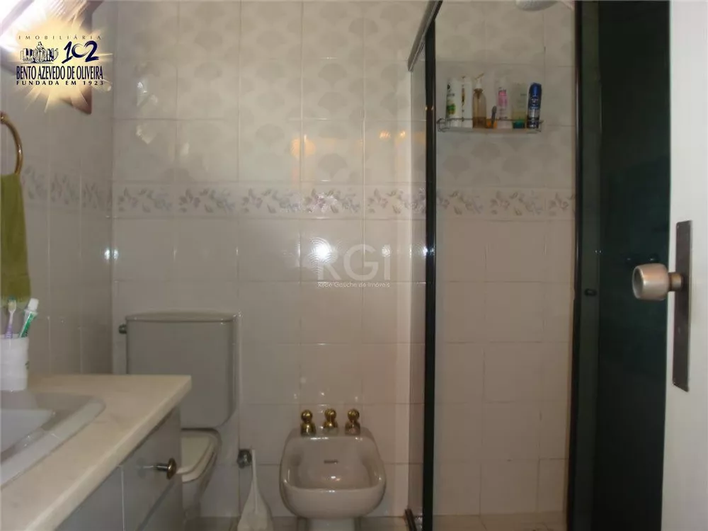 Casa, 4 quartos, 240 m² - Foto 2