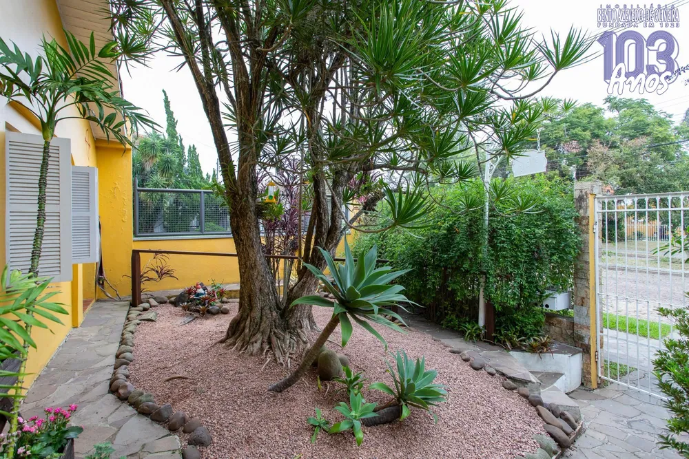 Casa, 5 quartos, 183 m² - Foto 1