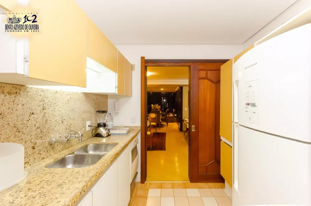 Cobertura, 3 quartos, 296 m² - Foto 2