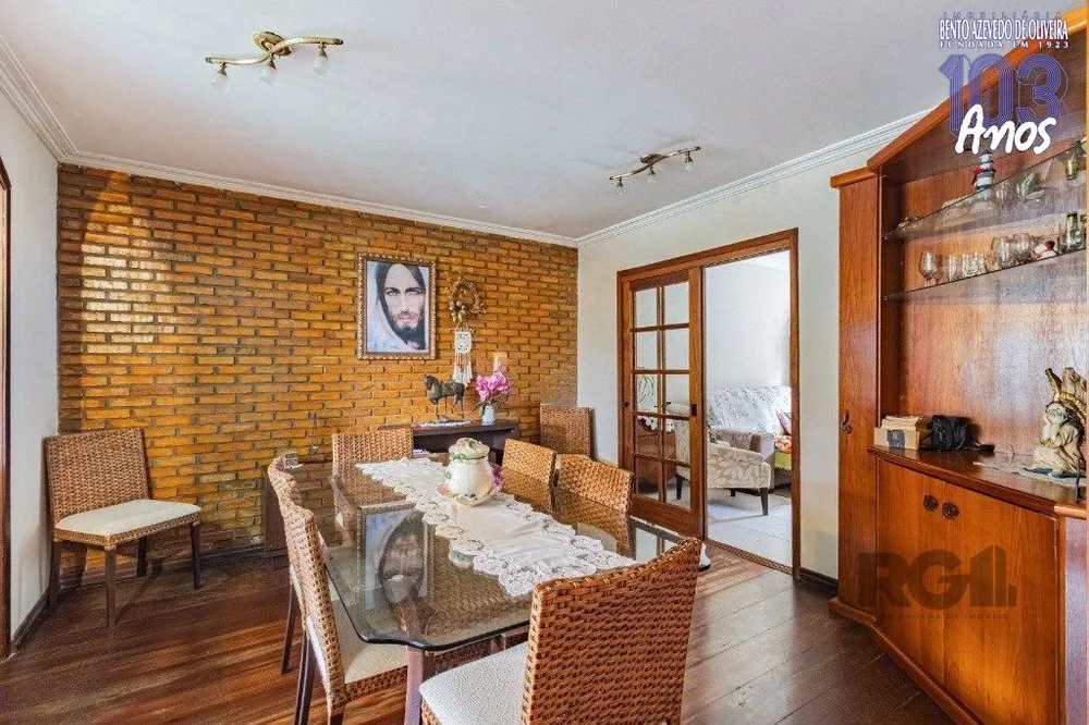 Casa, 3 quartos, 242 m² - Foto 1