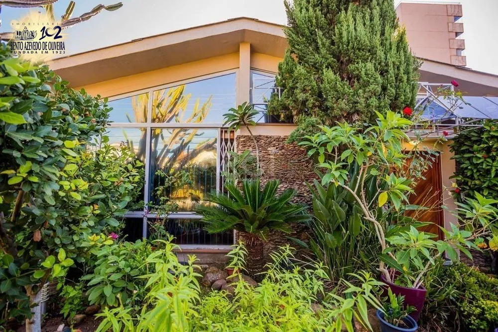 Casa, 4 quartos, 375 m² - Foto 1