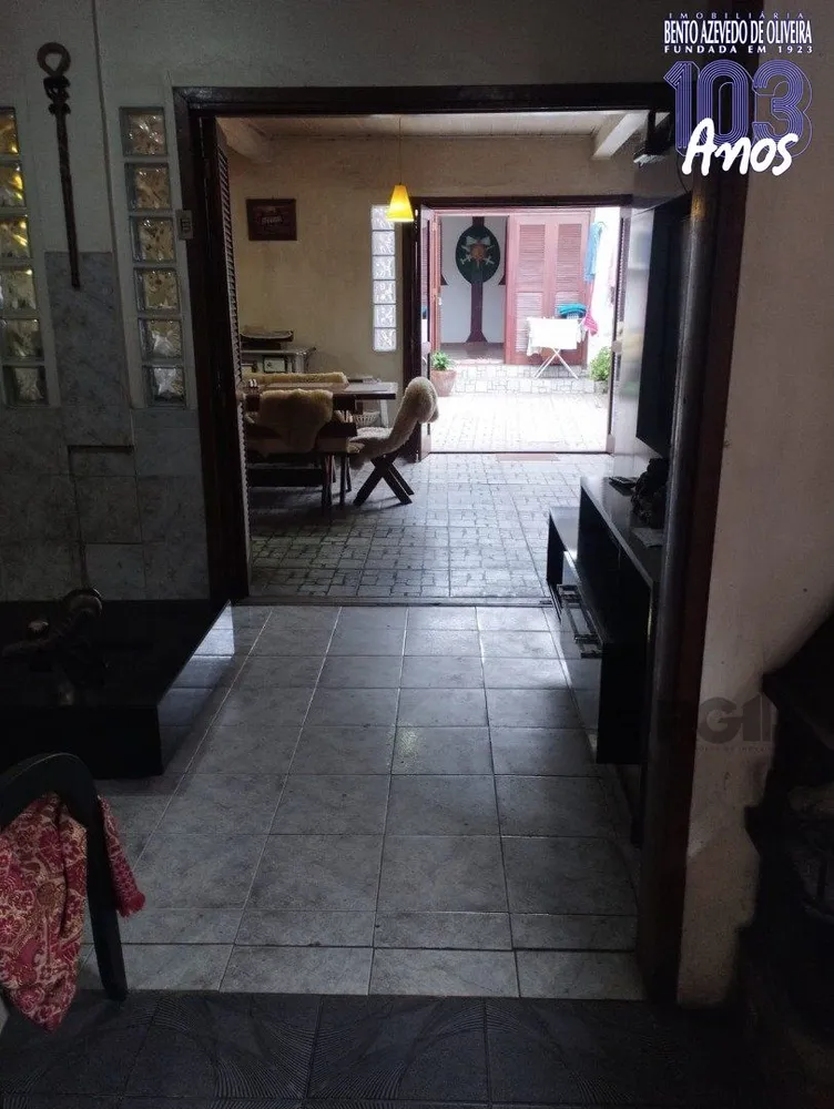 Casa, 2 quartos, 200 m² - Foto 1