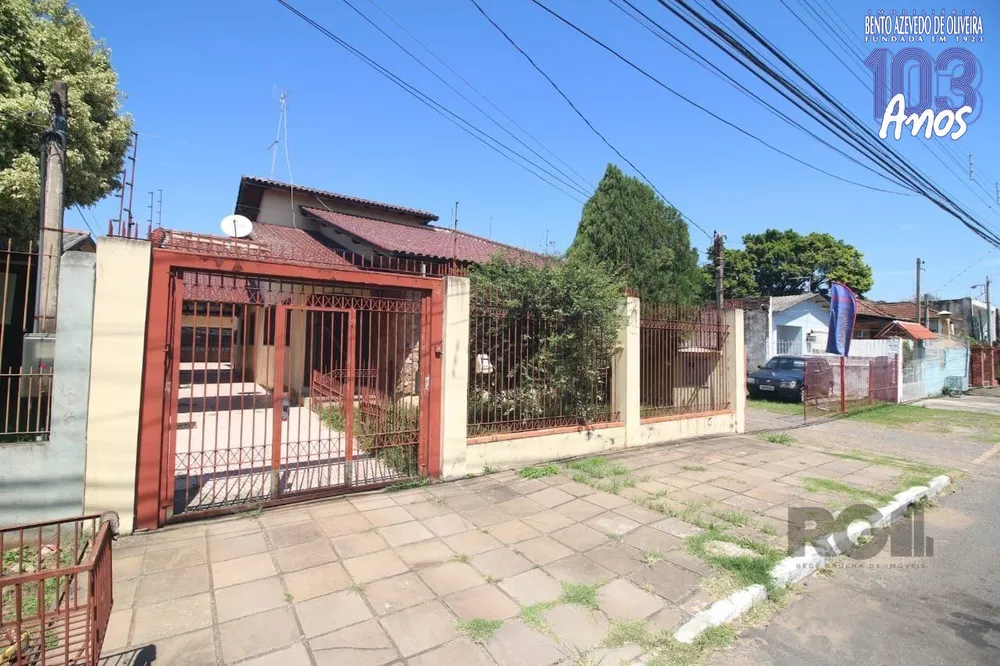 Casa, 4 quartos, 247 m² - Foto 1