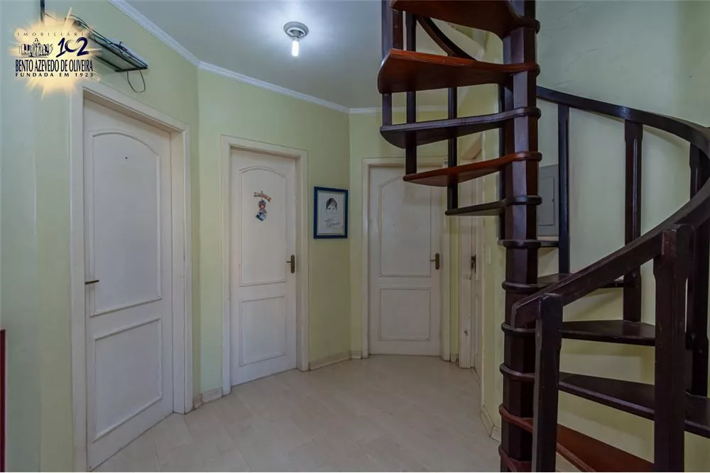 Casa, 4 quartos, 294 m² - Foto 2