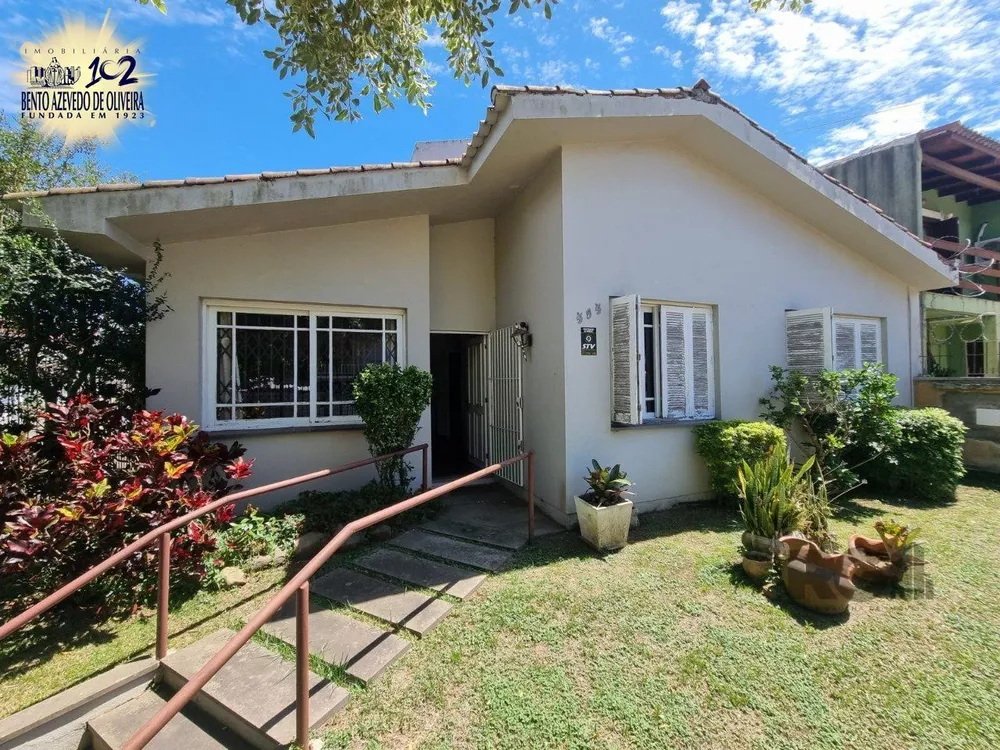 Casa, 4 quartos, 180 m² - Foto 1