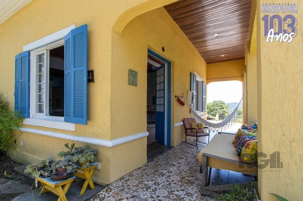 Casa, 3 quartos, 240 m² - Foto 1