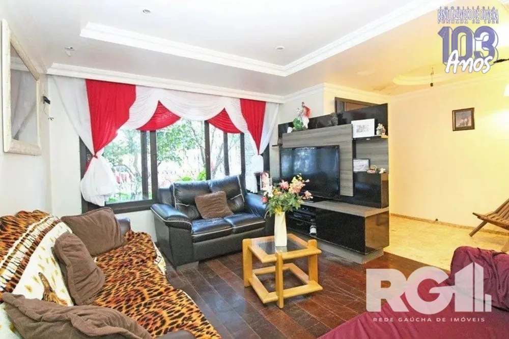 Casa, 3 quartos, 330 m² - Foto 1