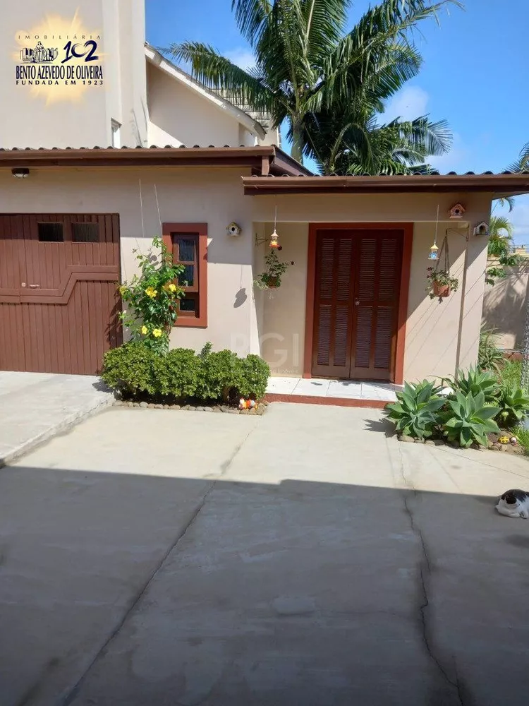 Casa, 3 quartos, 196 m² - Foto 1