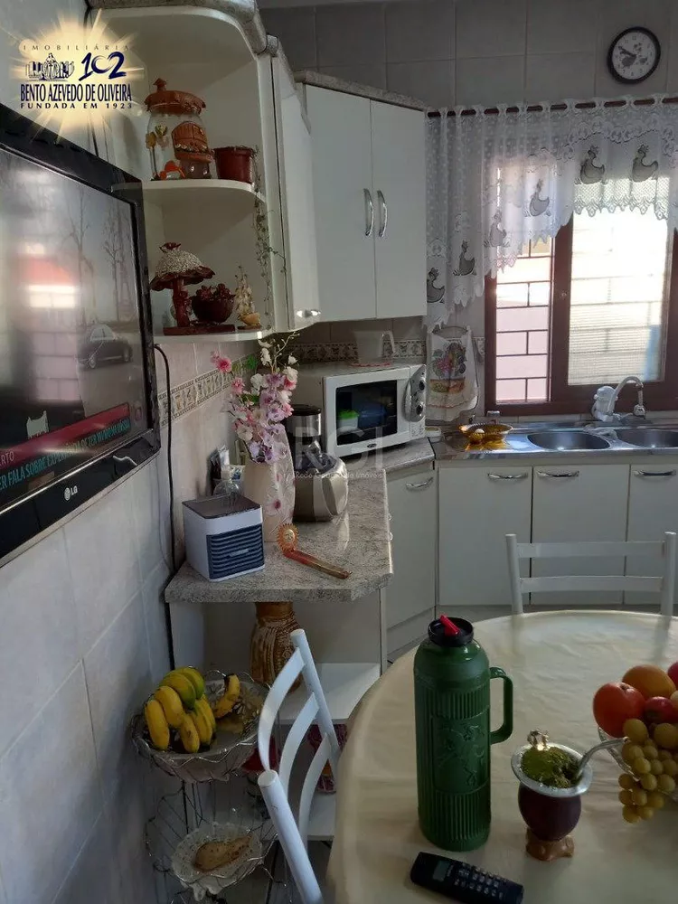 Casa, 3 quartos, 196 m² - Foto 2