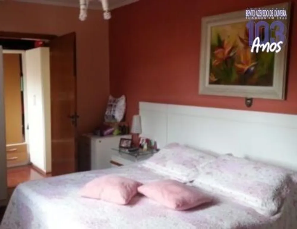 Casa, 5 quartos, 330 m² - Foto 1