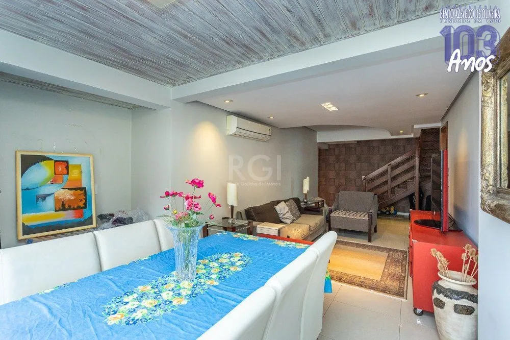 Cobertura, 3 quartos, 203 m² - Foto 1