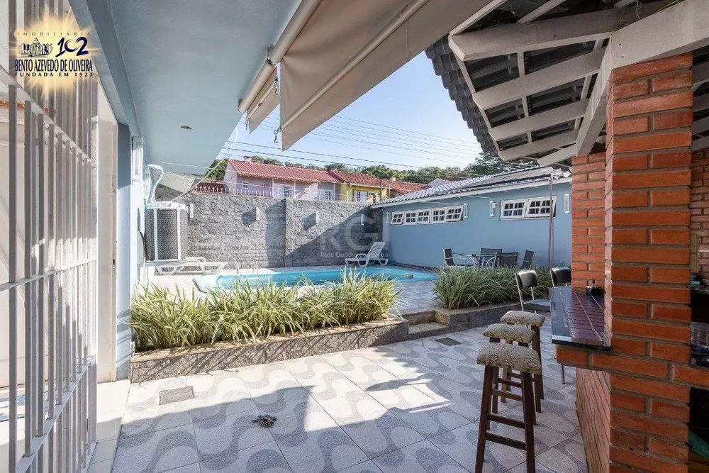 Casa, 3 quartos, 256 m² - Foto 1