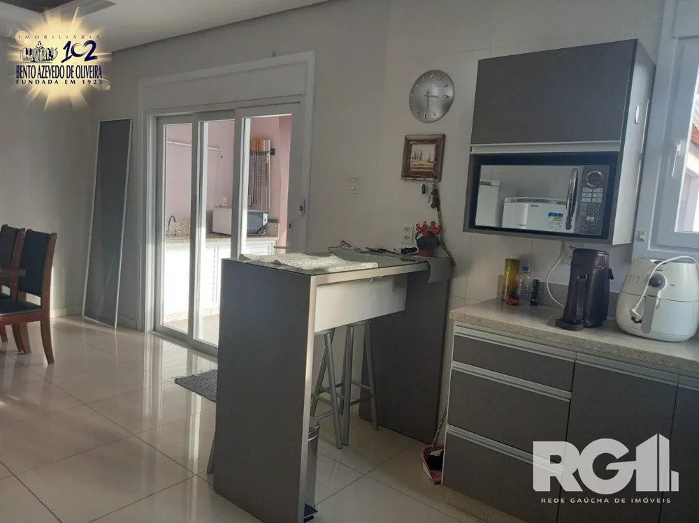 Casa, 3 quartos, 229 m² - Foto 2