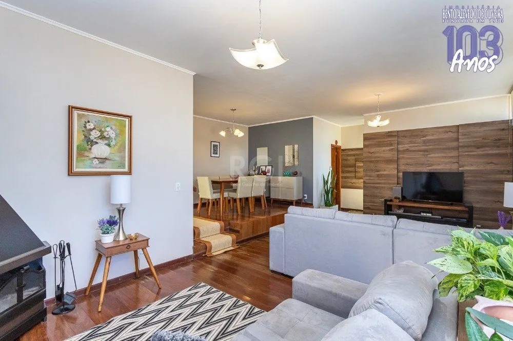 Casa, 3 quartos, 234 m² - Foto 1