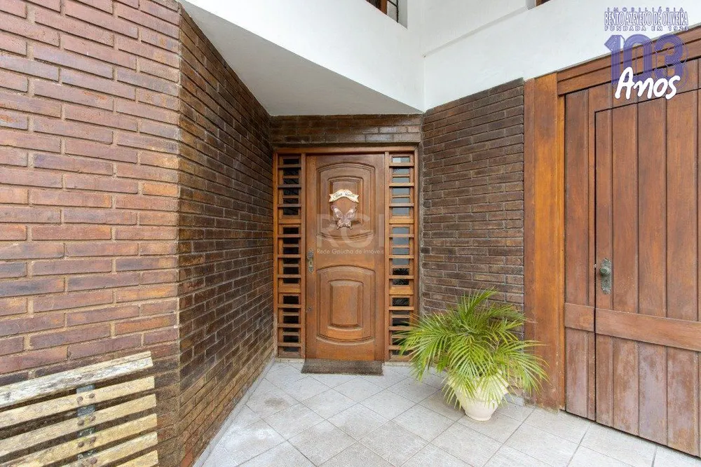 Casa, 5 quartos, 250 m² - Foto 1