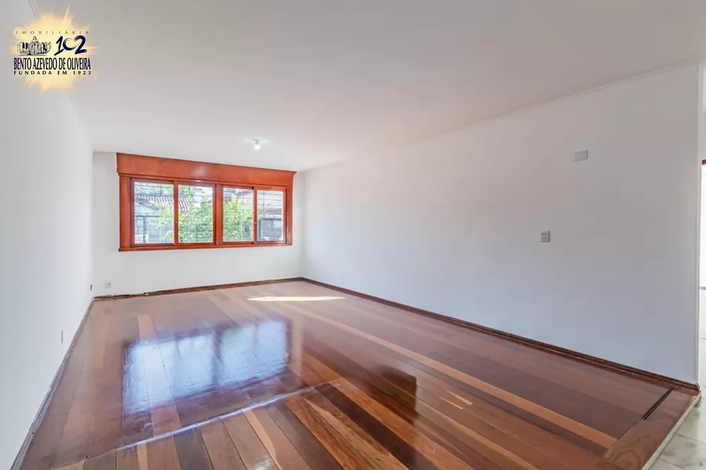 Casa, 3 quartos, 255 m² - Foto 1