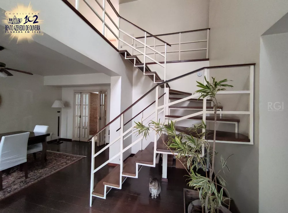Sobrado, 4 quartos, 345 m² - Foto 1