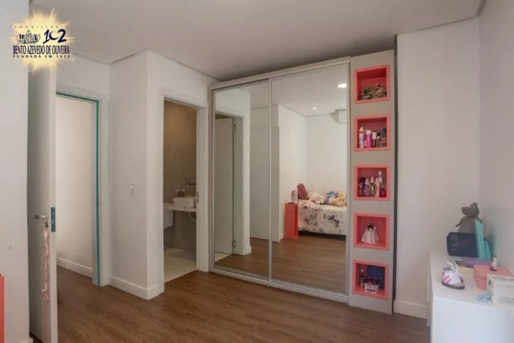 Casa, 3 quartos, 168 m² - Foto 2