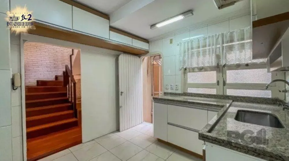 Casa, 3 quartos, 198 m² - Foto 2