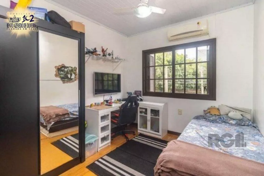 Casa, 4 quartos, 264 m² - Foto 1