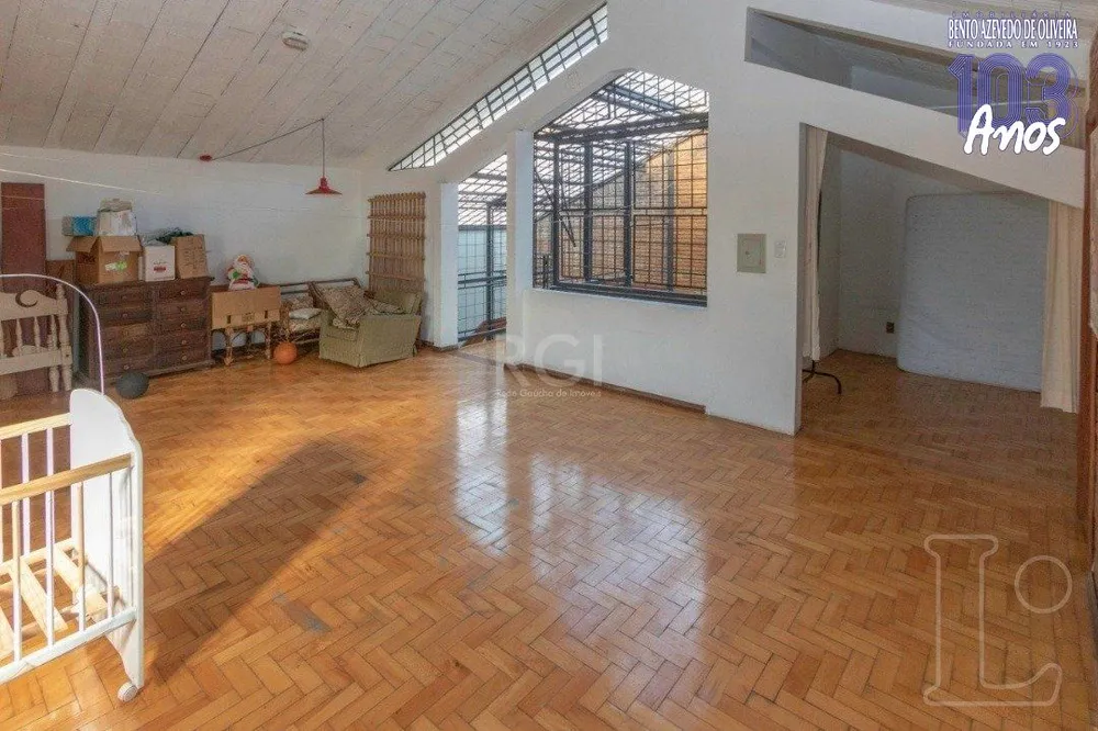 Casa, 4 quartos, 349 m² - Foto 1