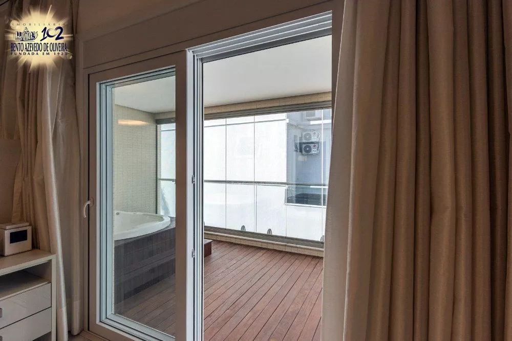 Cobertura, 3 quartos, 319 m² - Foto 4