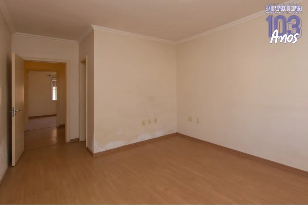 Casa, 5 quartos, 233 m² - Foto 2