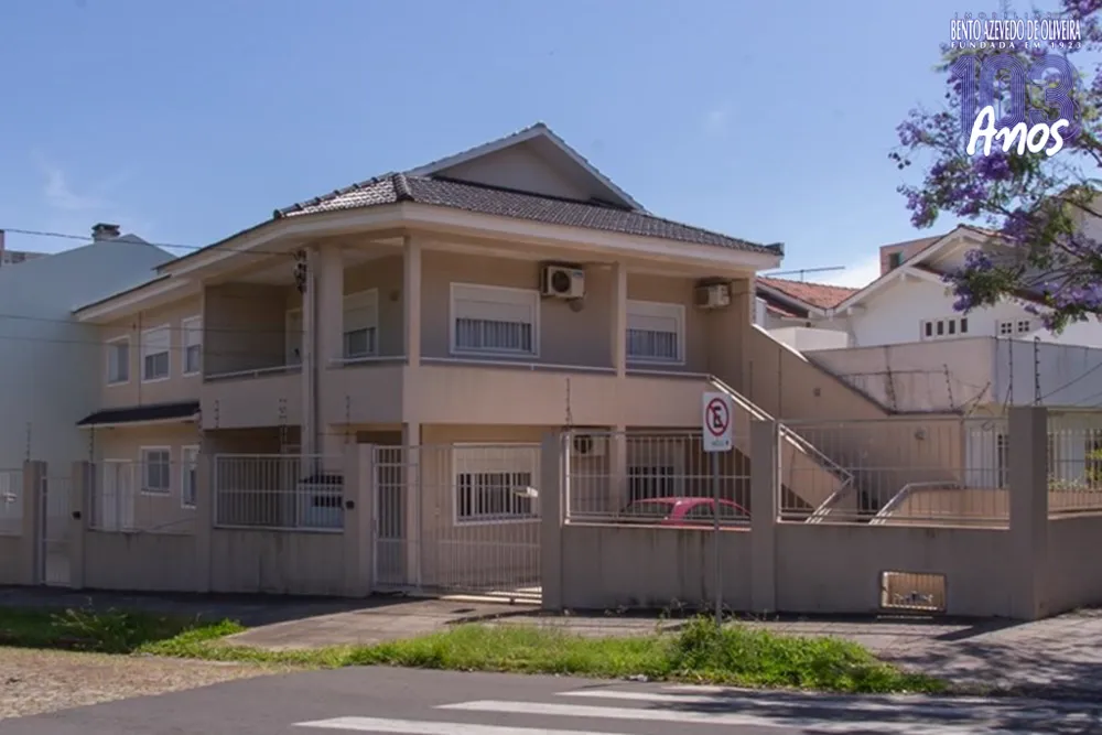 Casa, 5 quartos, 233 m² - Foto 1