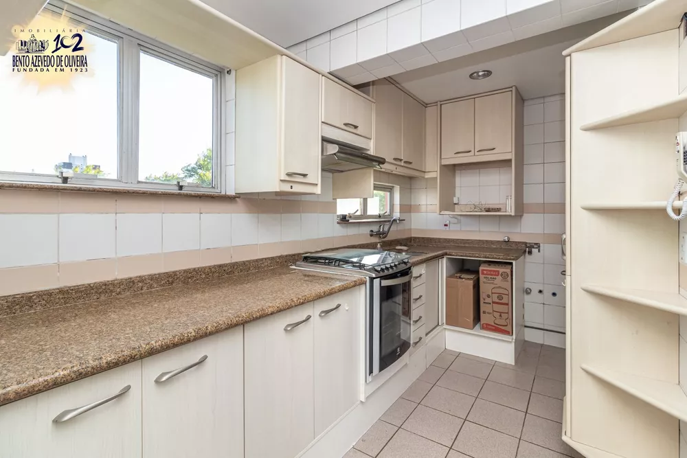 Cobertura, 3 quartos, 203 m² - Foto 2