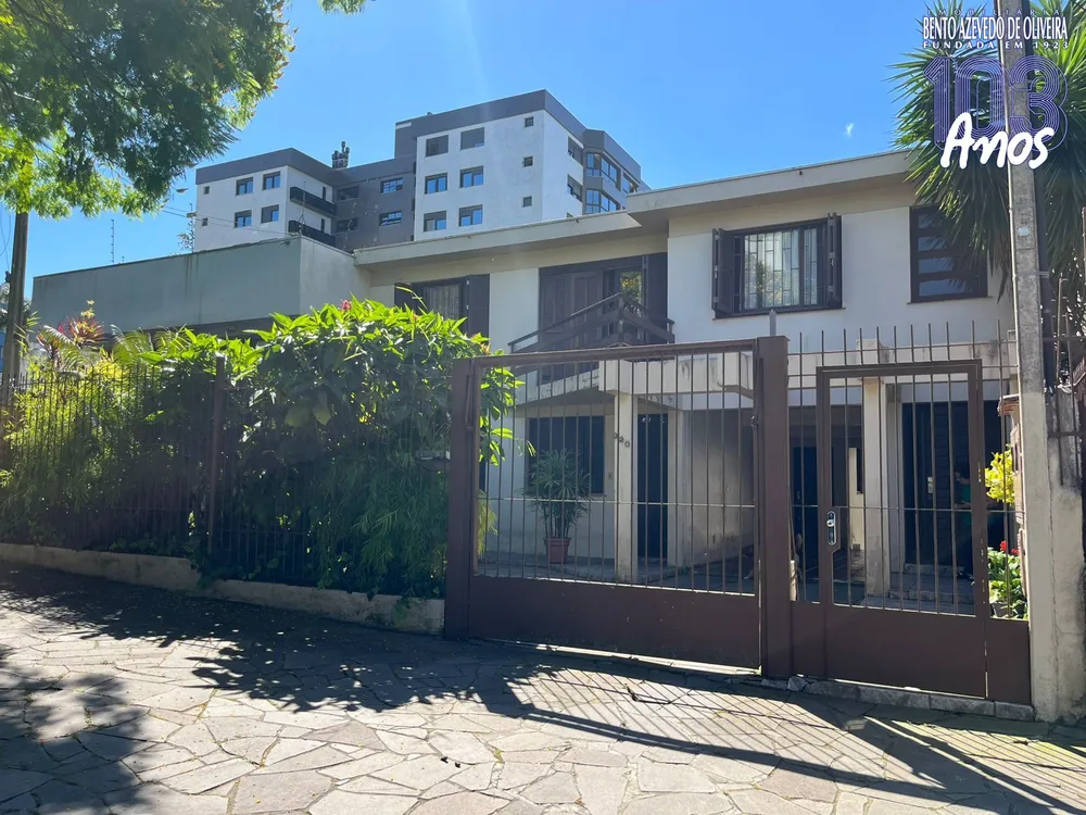 Casa, 6 quartos, 300 m² - Foto 1