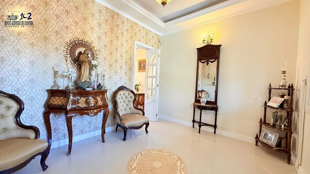 Casa, 3 quartos, 280 m² - Foto 1