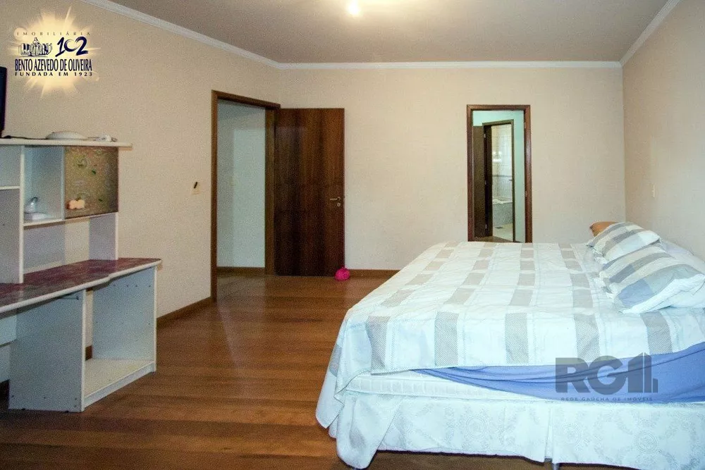 Casa, 6 quartos, 321 m² - Foto 1