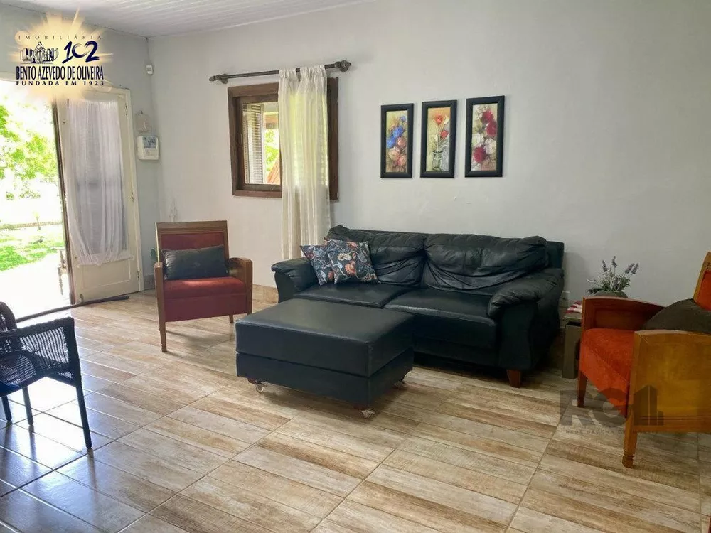 Casa, 5 quartos, 138 m² - Foto 2