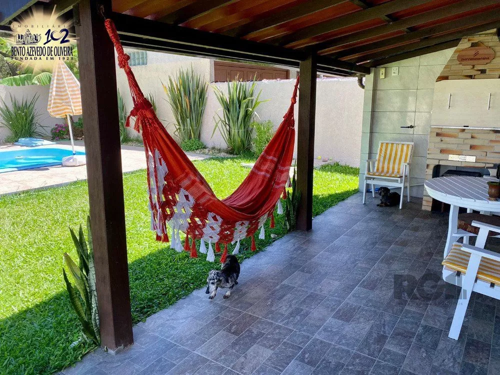Casa, 5 quartos, 138 m² - Foto 1