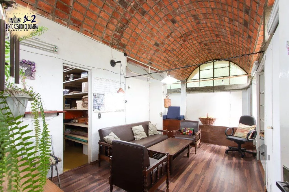 Casa, 4 quartos, 262 m² - Foto 1