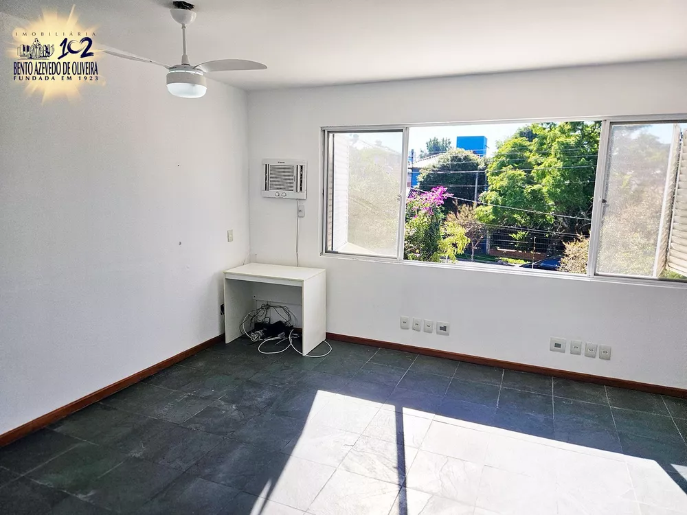 Casa, 4 quartos, 233 m² - Foto 2