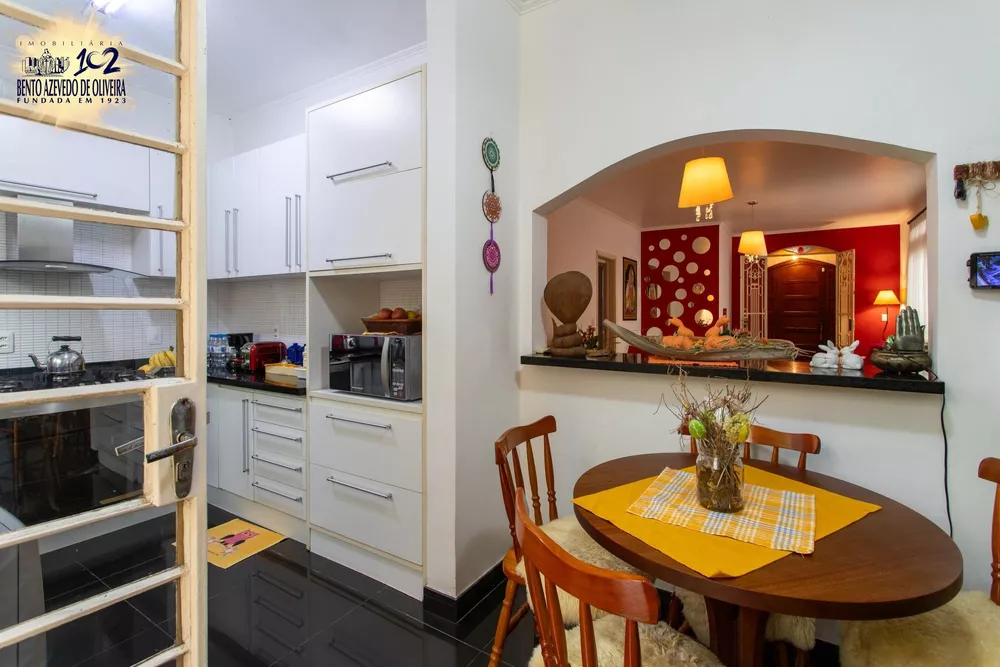 Casa, 5 quartos, 183 m² - Foto 4