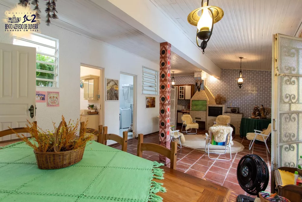 Casa, 5 quartos, 183 m² - Foto 2