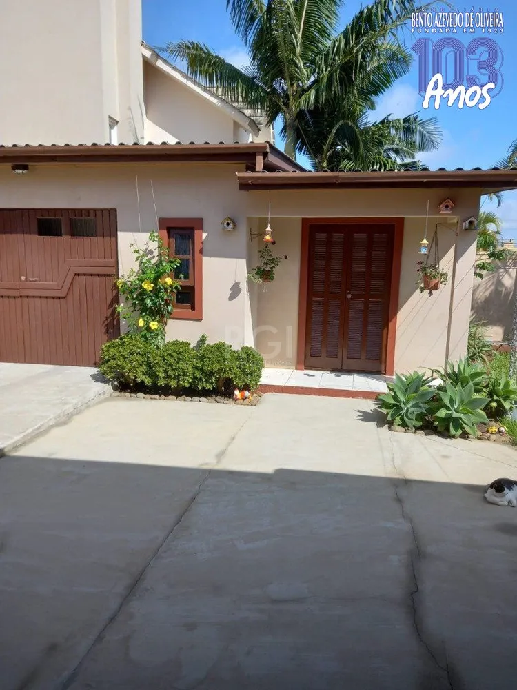 Casa, 3 quartos, 196 m² - Foto 1