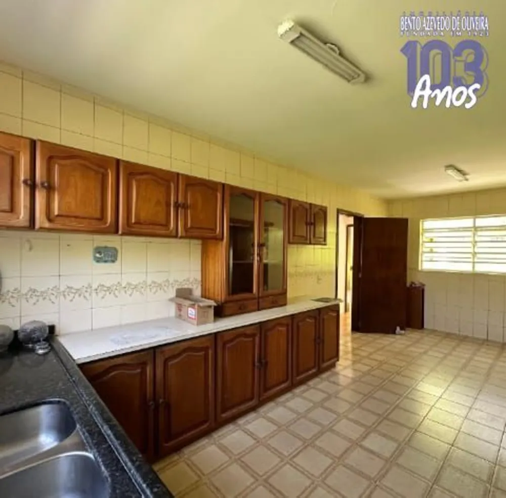 Casa, 3 quartos, 286 m² - Foto 1