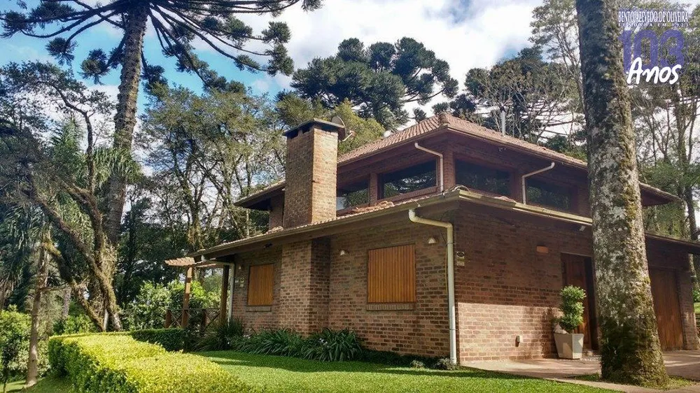 Casa, 3 quartos, 236 m² - Foto 1