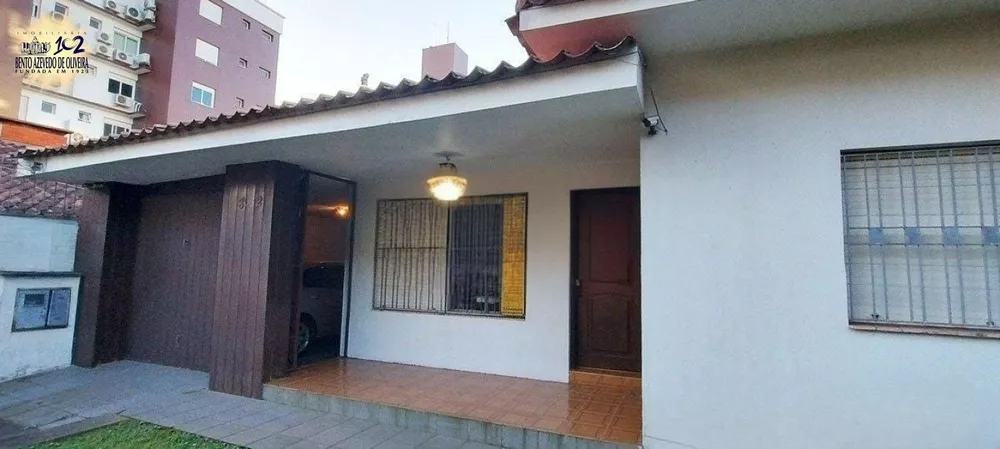 Casa, 4 quartos, 208 m² - Foto 1