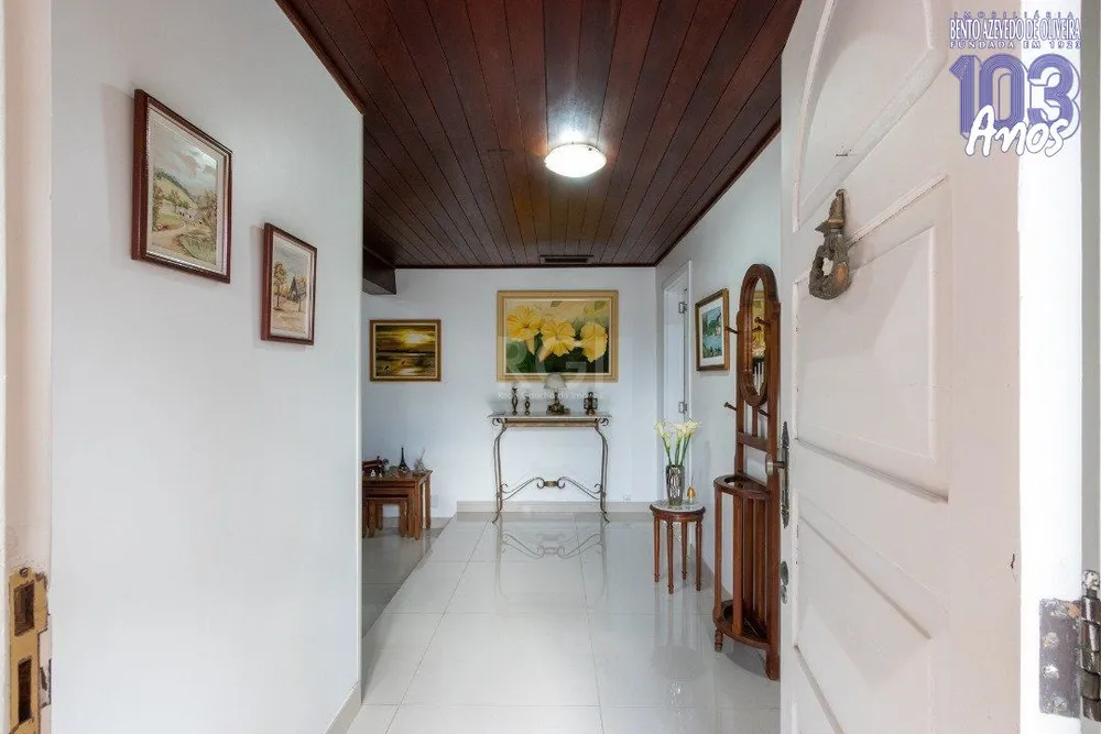 Casa, 4 quartos, 300 m² - Foto 1