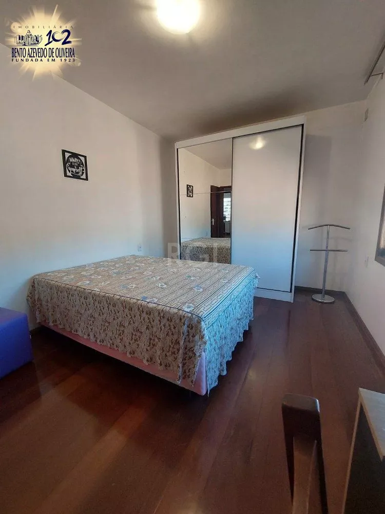 Casa, 3 quartos, 254 m² - Foto 1