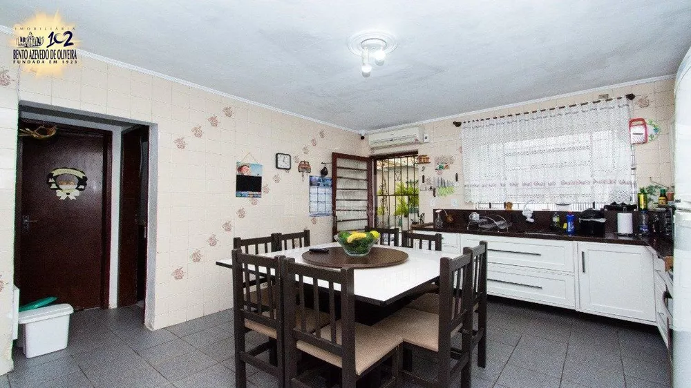 Casa, 3 quartos, 238 m² - Foto 1