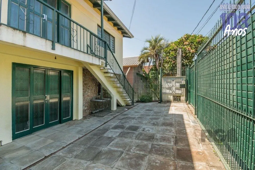 Casa, 5 quartos, 226 m² - Foto 1