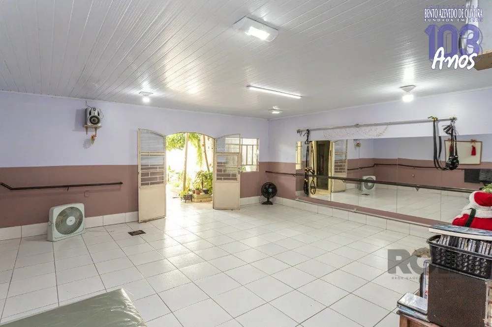 Casa, 5 quartos, 285 m² - Foto 1