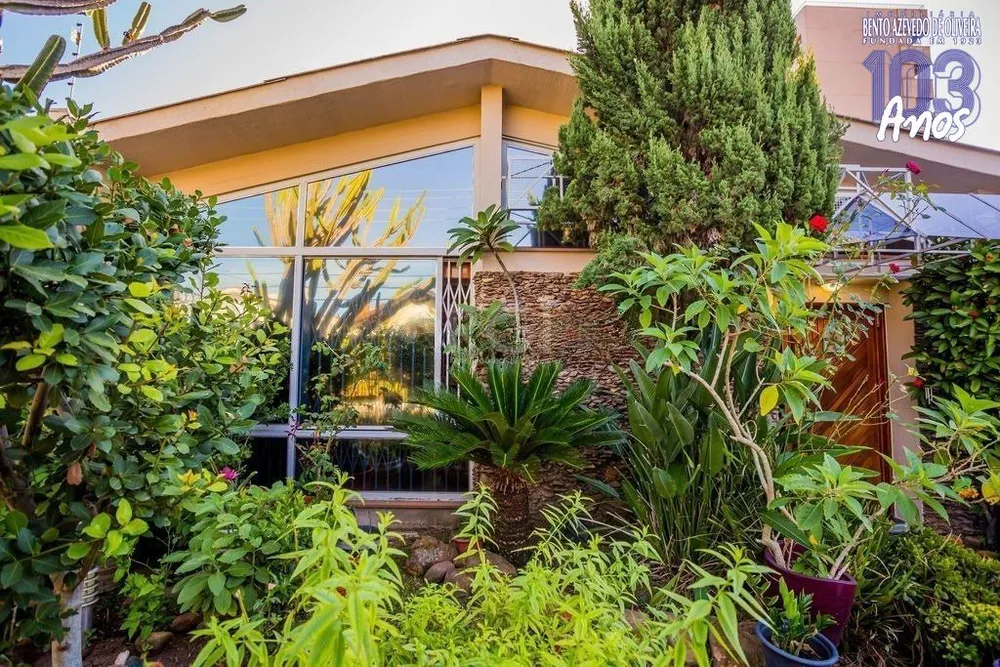 Casa, 4 quartos, 375 m² - Foto 1