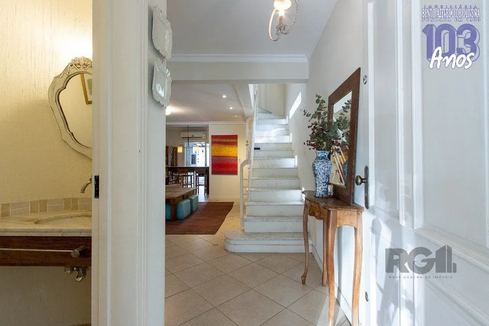 Casa, 4 quartos, 167 m² - Foto 1