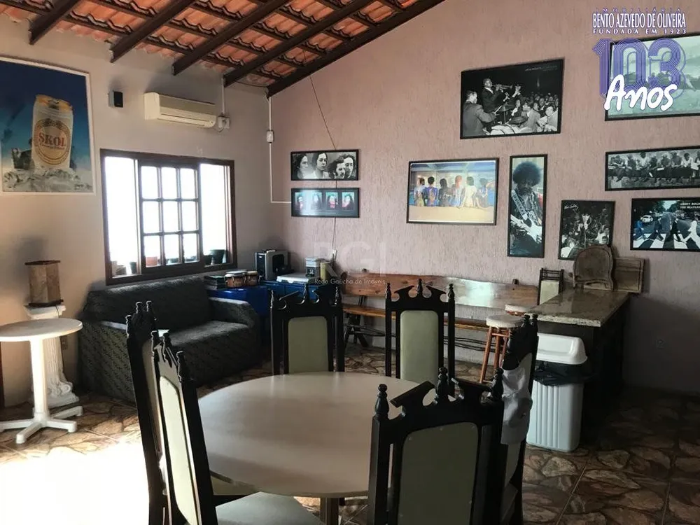 Casa, 4 quartos, 270 m² - Foto 1